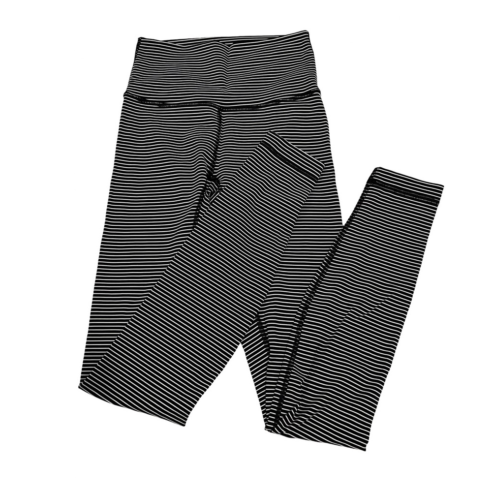 Lululemon Black and White Striped Wunder Under 28” Leggings (Size 2)